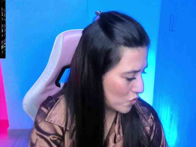 Saskyaajohnson webcam