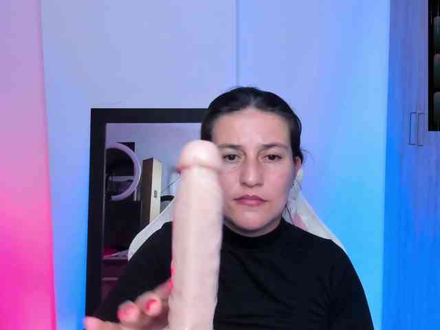 Saskyaajohnson webcam