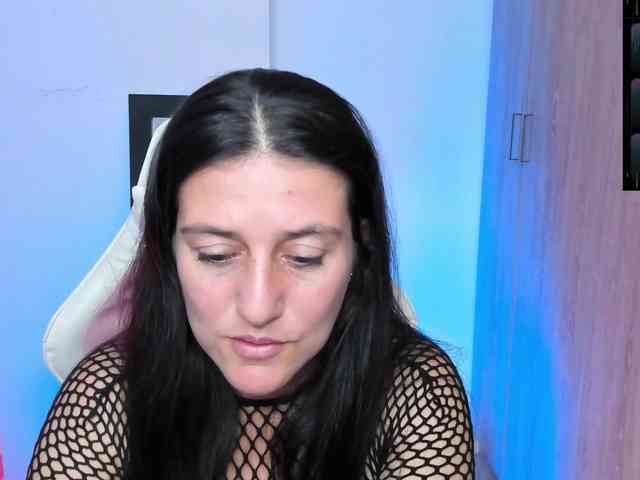 Saskyaajohnson webcam