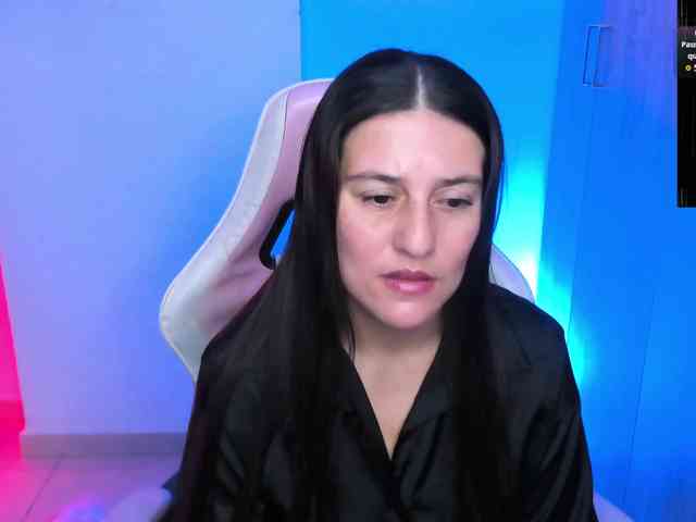 Saskyaajohnson webcam