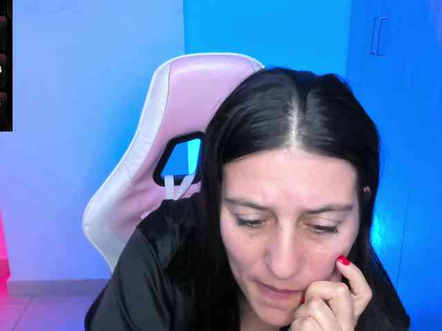 Saskyaajohnson webcam