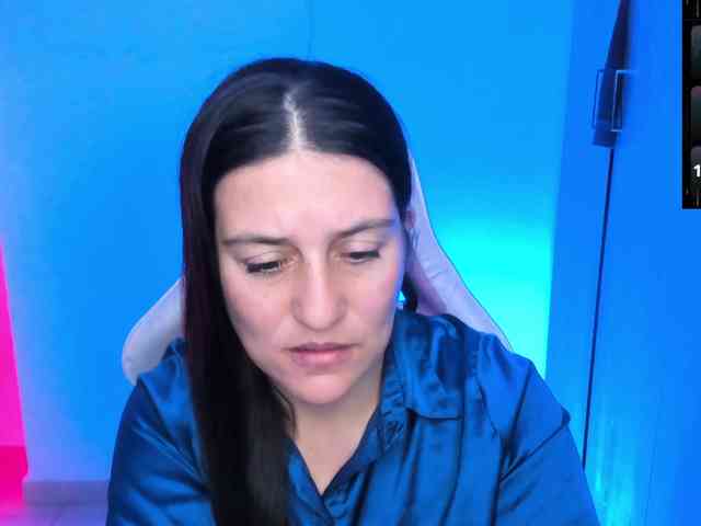 Saskyaajohnson webcam