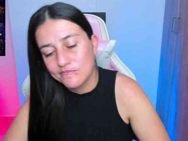 Saskyaajohnson webcam
