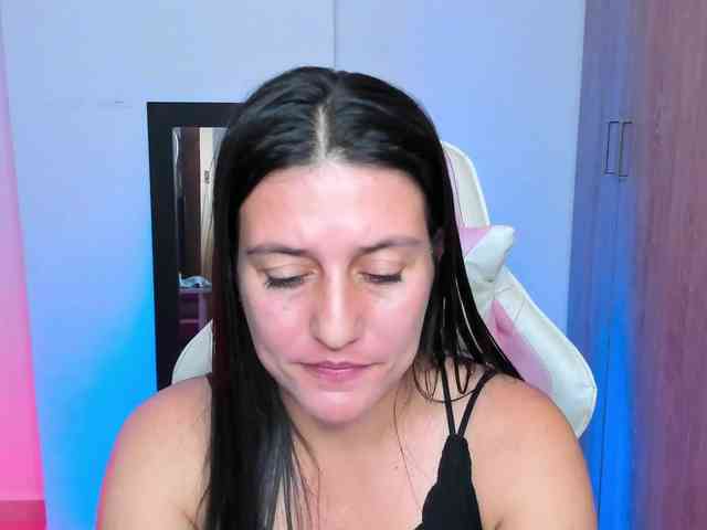 Saskyaajohnson webcam