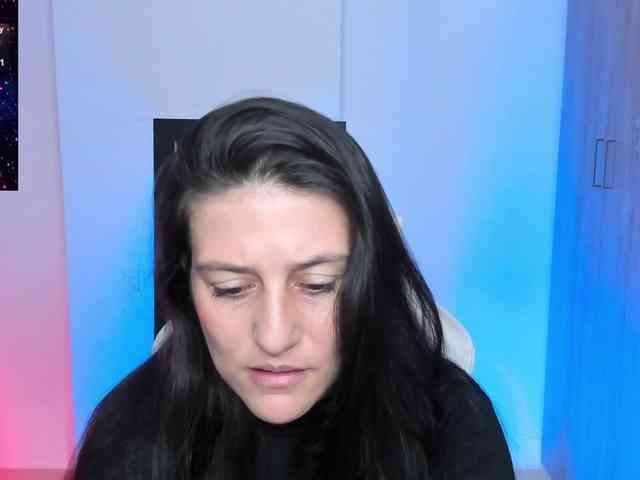 Saskyaajohnson webcam