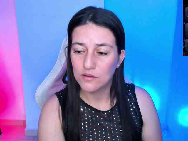 Saskyaajohnson webcam