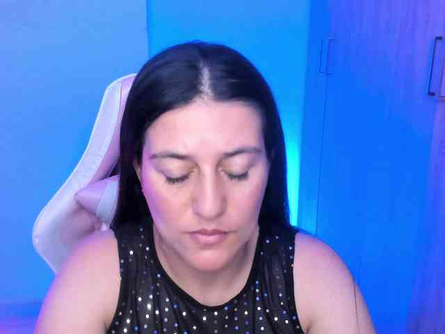 Saskyaajohnson webcam