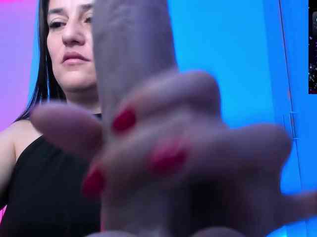 Saskyaajohnson webcam