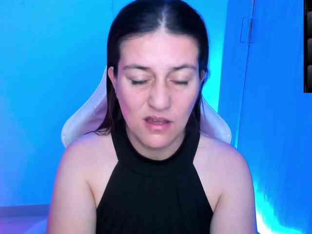 Saskyaajohnson webcam