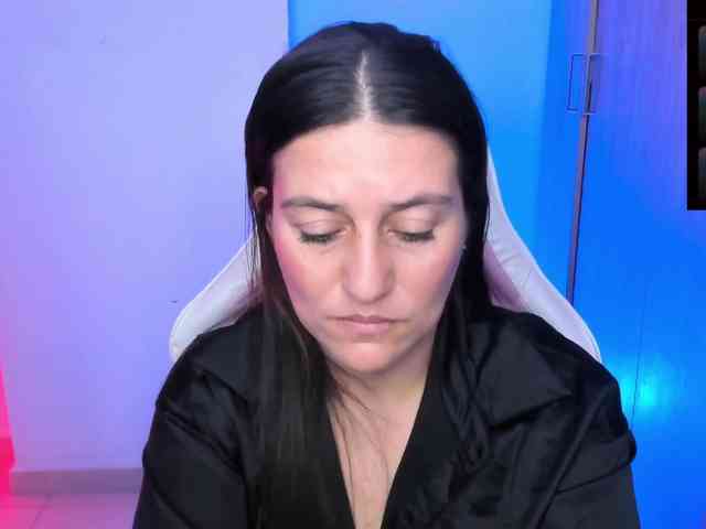 Saskyaajohnson webcam