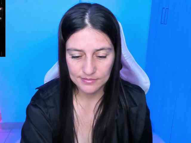 Saskyaajohnson webcam