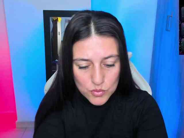 Saskyaajohnson webcam