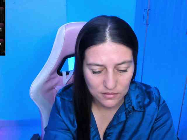 Saskyaajohnson webcam