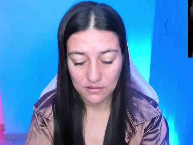 Saskyaajohnson webcam