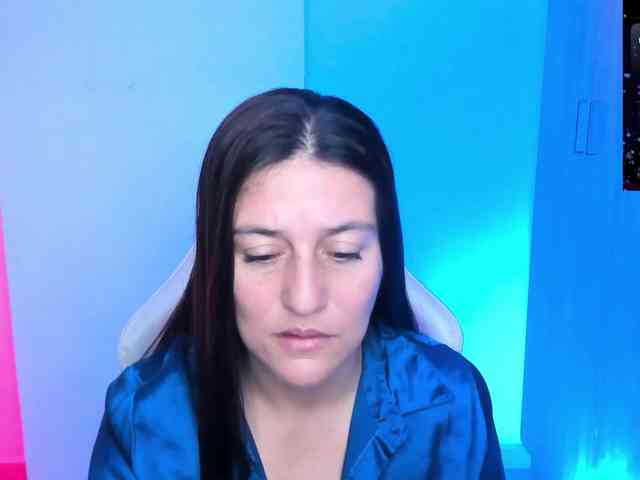 Saskyaajohnson webcam