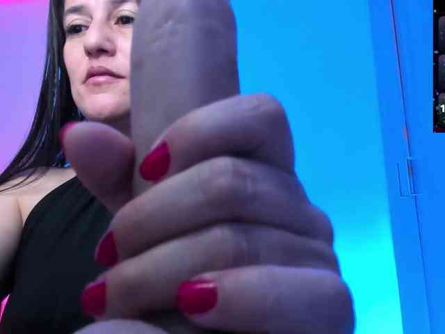 Saskyaajohnson webcam