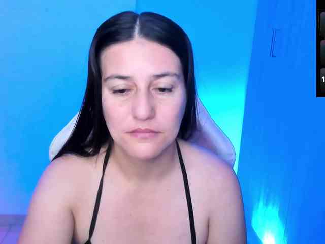 Saskyaajohnson webcam