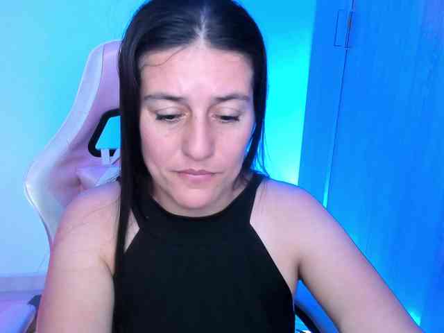 Saskyaajohnson webcam