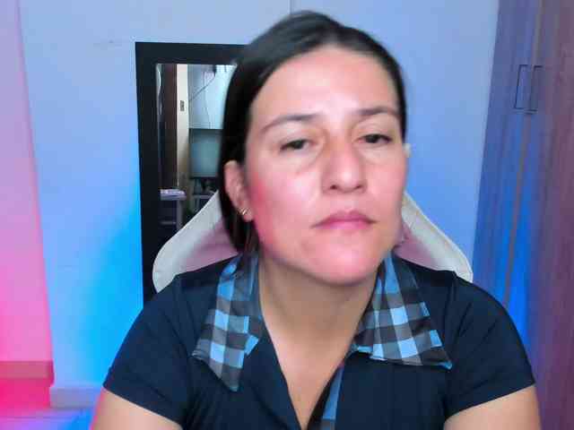 Saskyaajohnson webcam