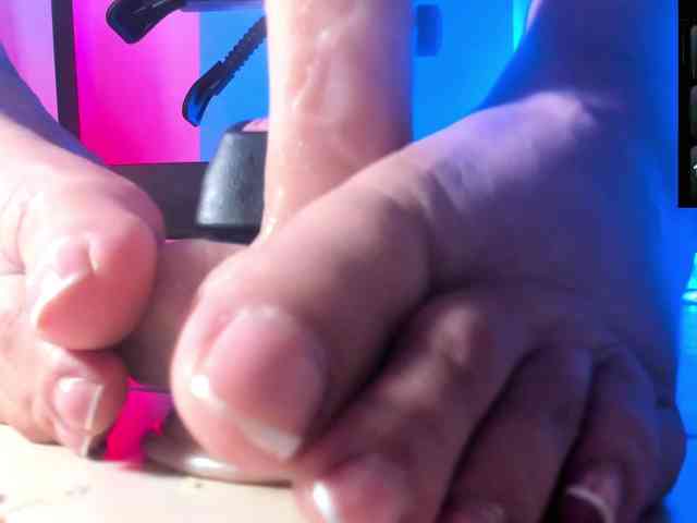 Saskyaajohnson webcam