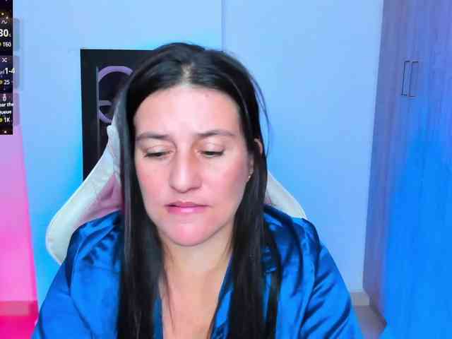 Saskyaajohnson webcam