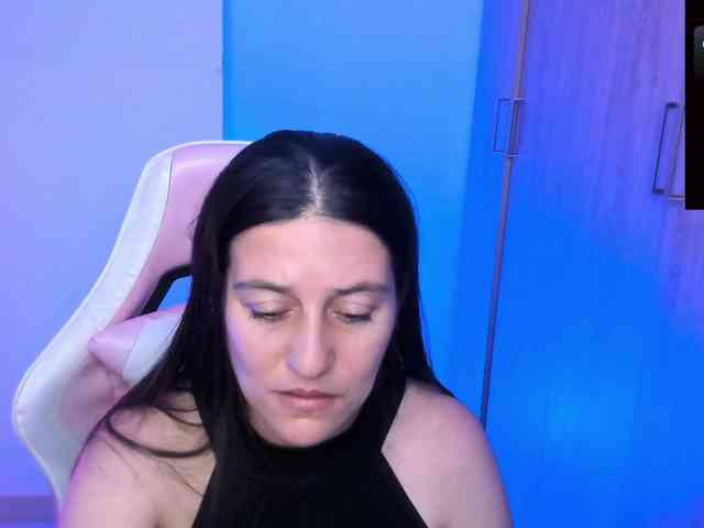 Saskyaajohnson webcam