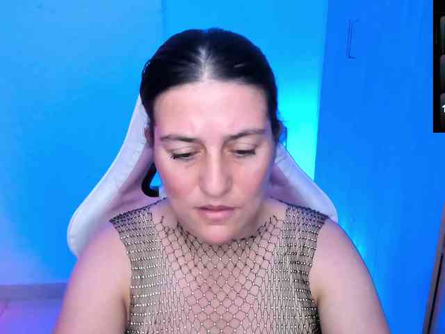 Saskyaajohnson webcam