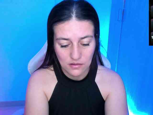 Saskyaajohnson webcam