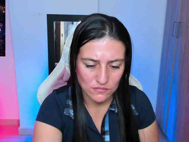Saskyaajohnson webcam