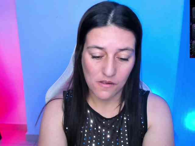 Saskyaajohnson webcam