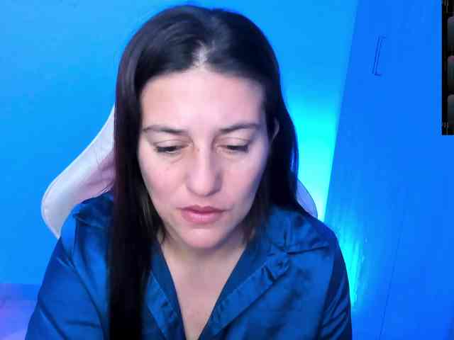 Saskyaajohnson webcam