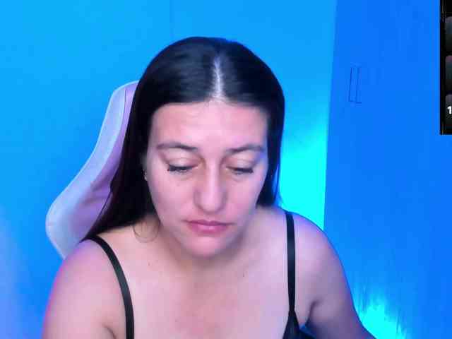 Saskyaajohnson webcam