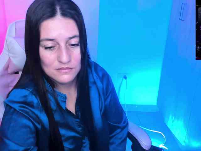 Saskyaajohnson webcam