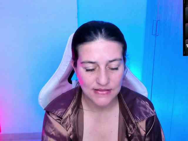 Saskyaajohnson webcam