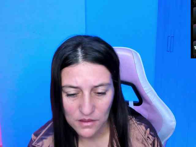 Saskyaajohnson webcam