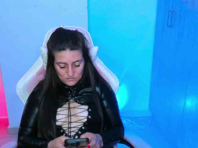 Saskyaajohnson webcam