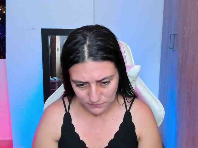 Saskyaajohnson webcam