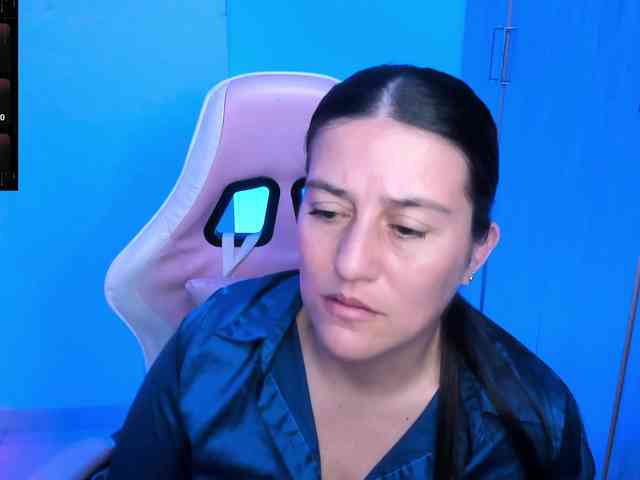 Saskyaajohnson webcam