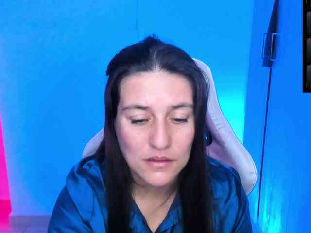 Saskyaajohnson webcam