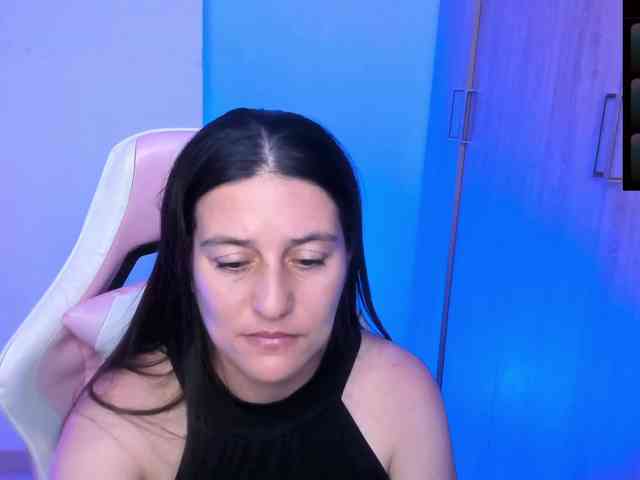 Saskyaajohnson webcam