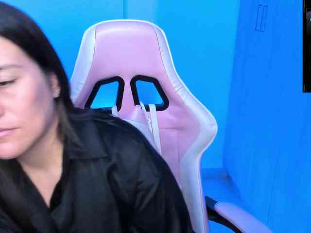 Saskyaajohnson webcam