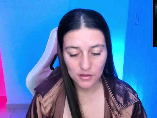 Saskyaajohnson webcam