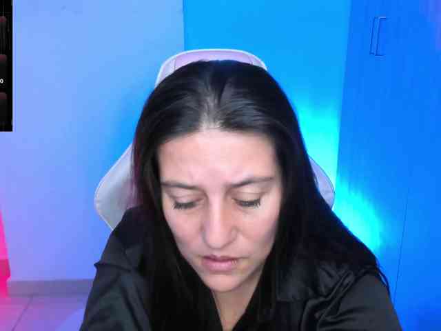 Saskyaajohnson webcam