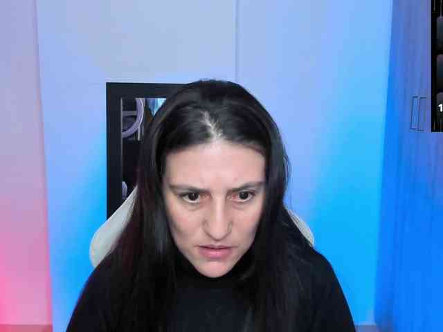 Saskyaajohnson webcam