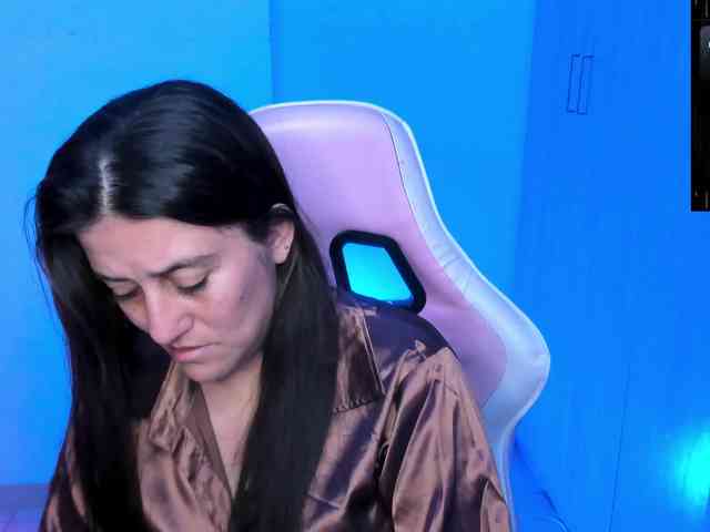 Saskyaajohnson webcam