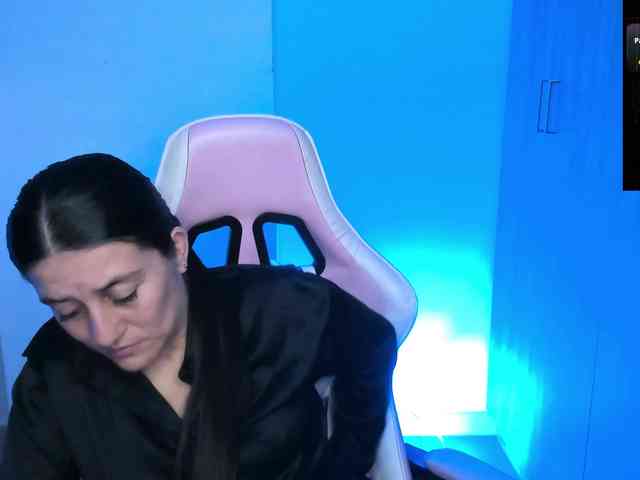 Saskyaajohnson webcam