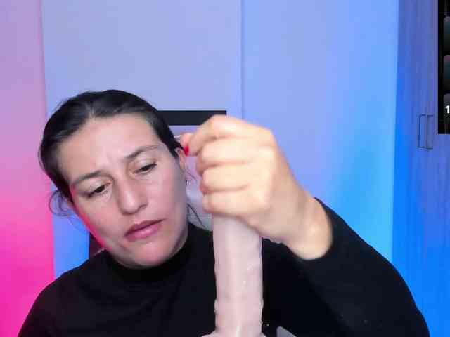 Saskyaajohnson webcam