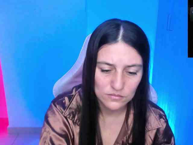 Saskyaajohnson webcam