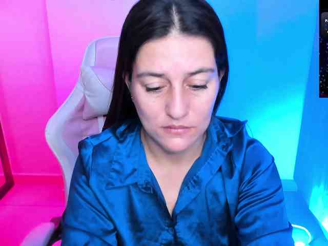 Saskyaajohnson webcam