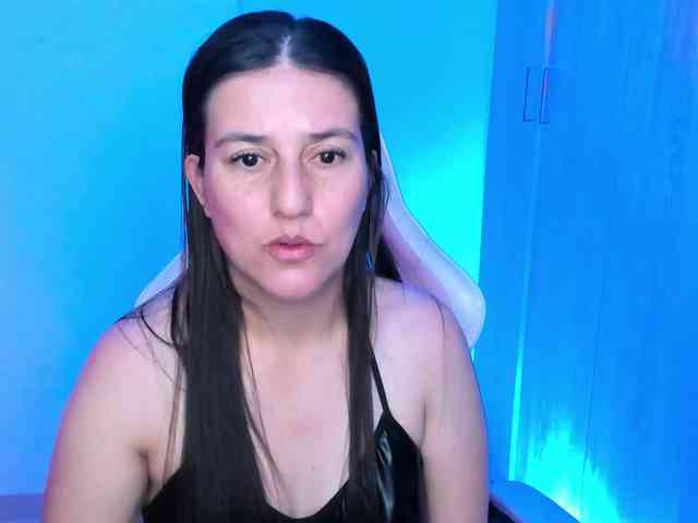 Saskyaajohnson webcam